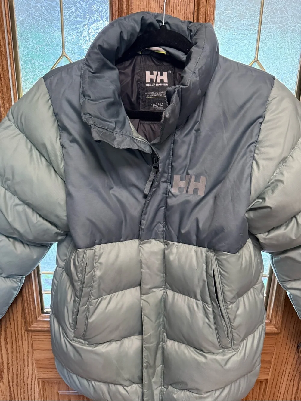 Helly Hansen Navy Gray Insulated Hooded Jacket